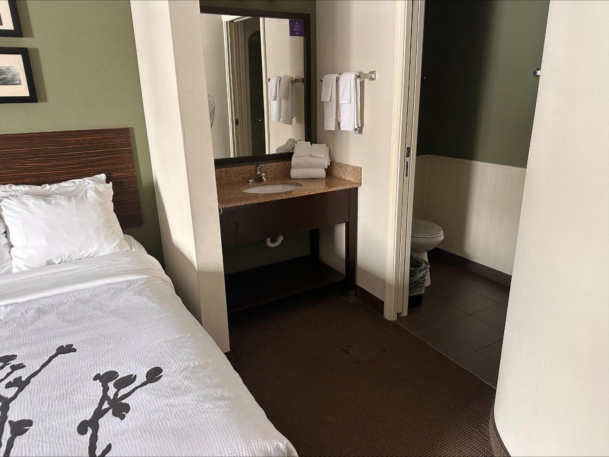Sleep Inn & Suites Queensbury - Lake George Dış mekan fotoğraf